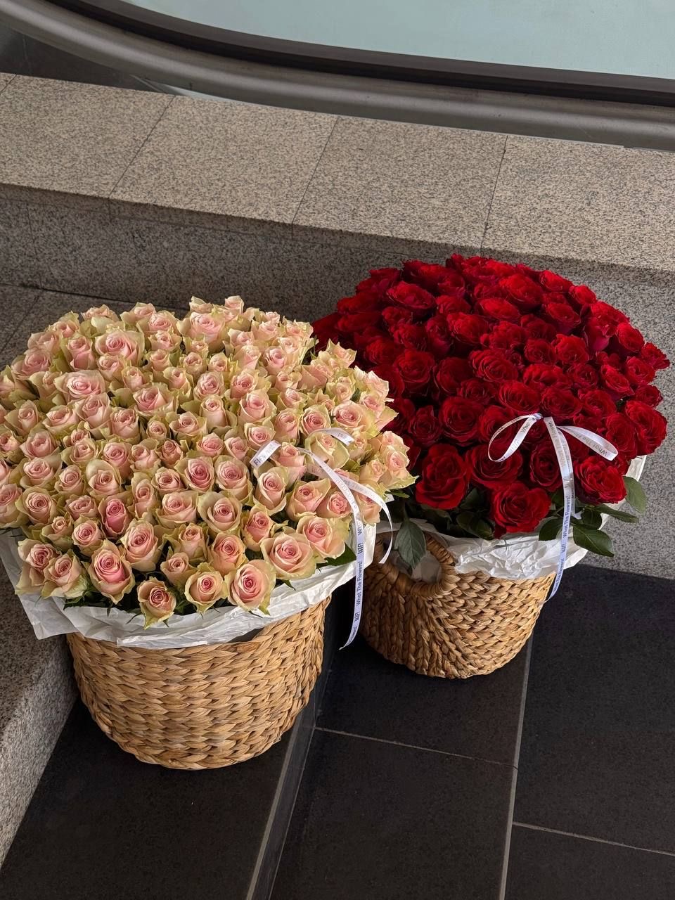 Luxury Bouquet of 201 Premium Roses thumbnail 6